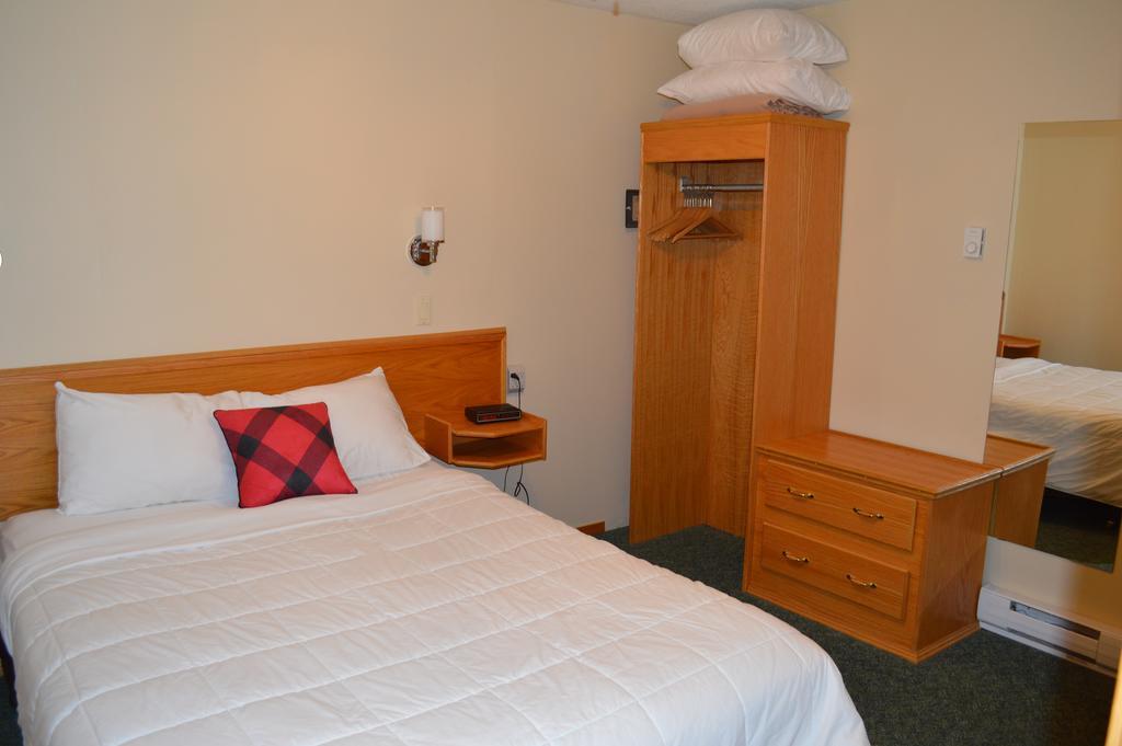 Motel Tyrol Radium Hot Springs Zimmer foto